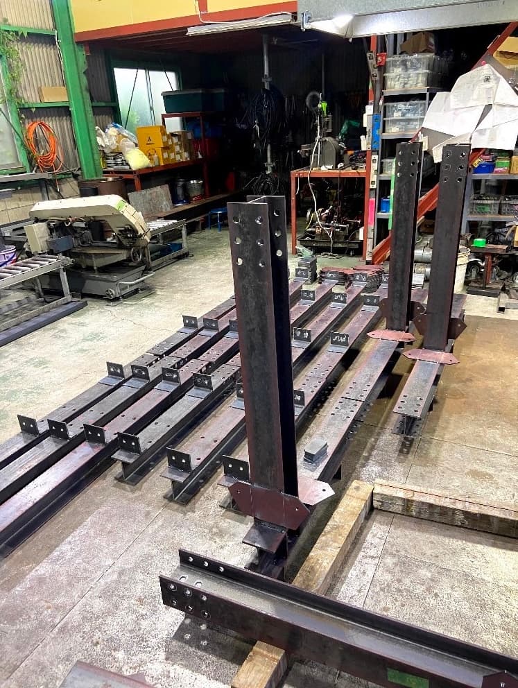 機器架台、建築金物製作取付工事